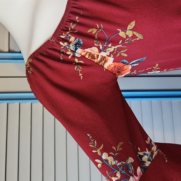 Haute Rogue Red Floral Romper - Picture 5 of 15